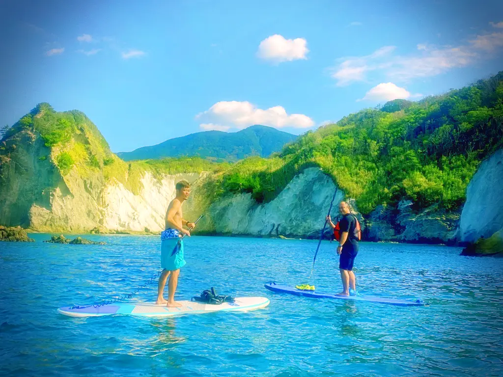 SUP体験 ジオパラダイス西伊豆の紹介 | 伊豆グランピングリゾートIshiki385